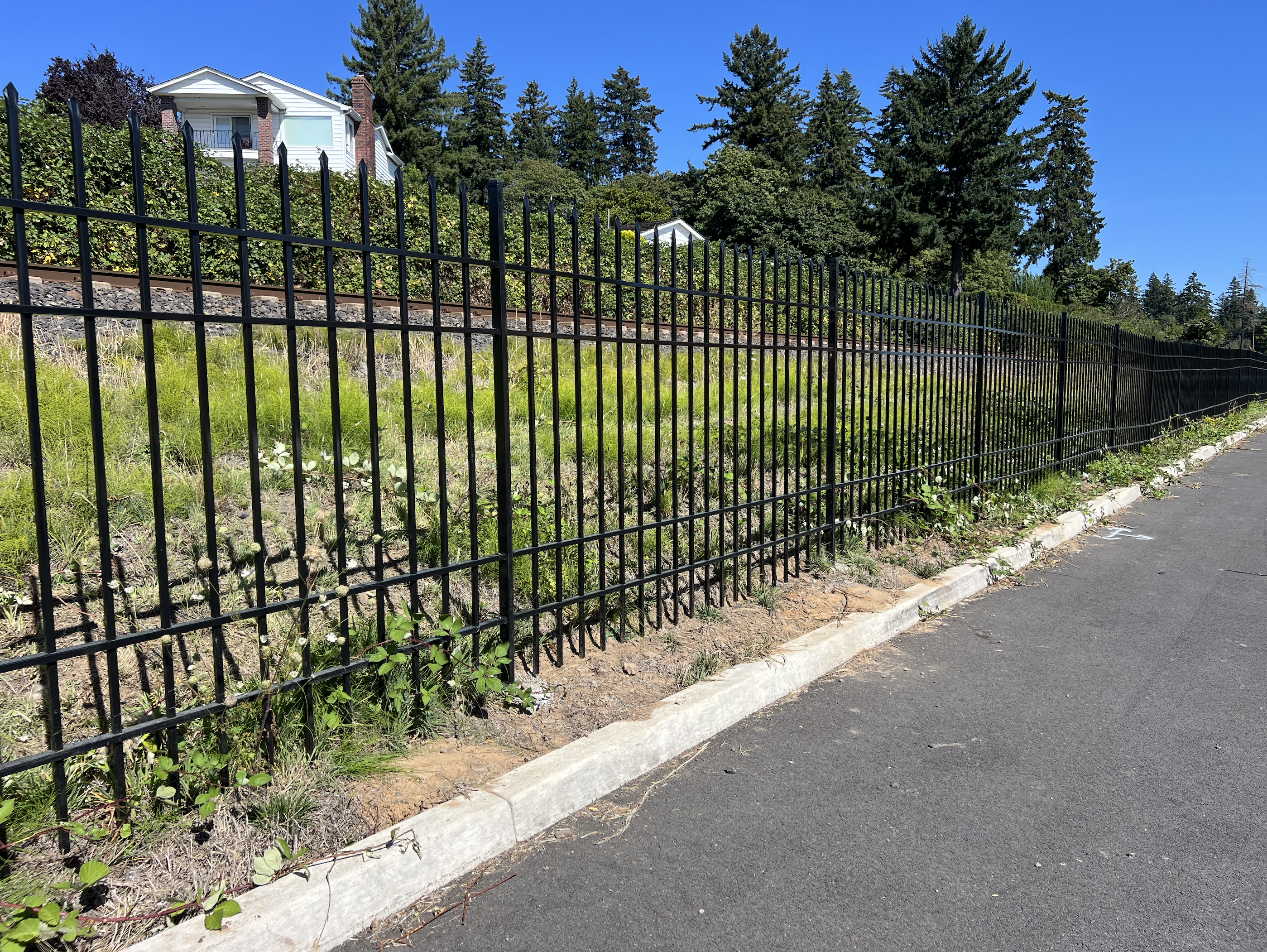 Fence contractor Vancover WA